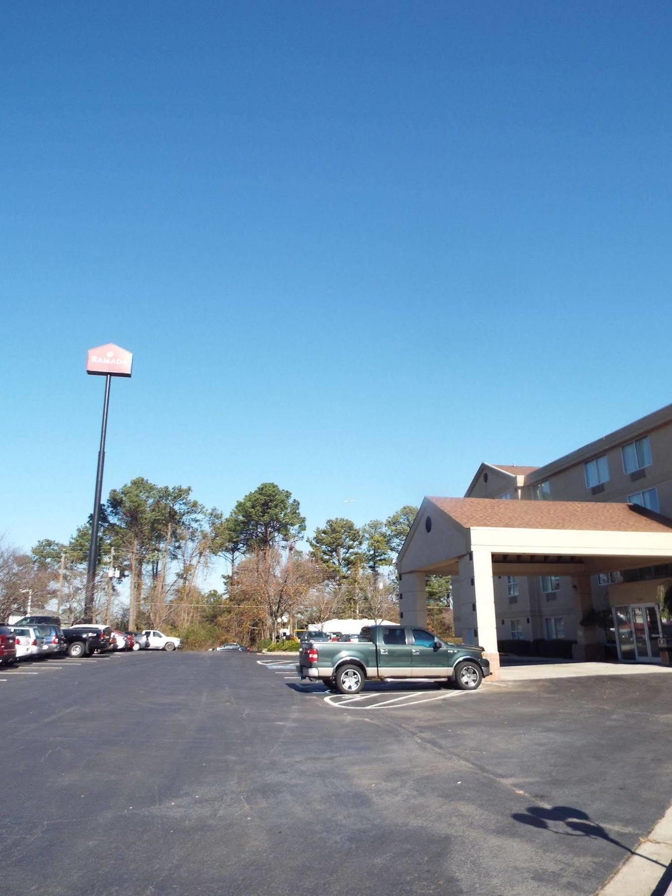 Quality Suites Atlanta Airport East Forest Park Dış mekan fotoğraf